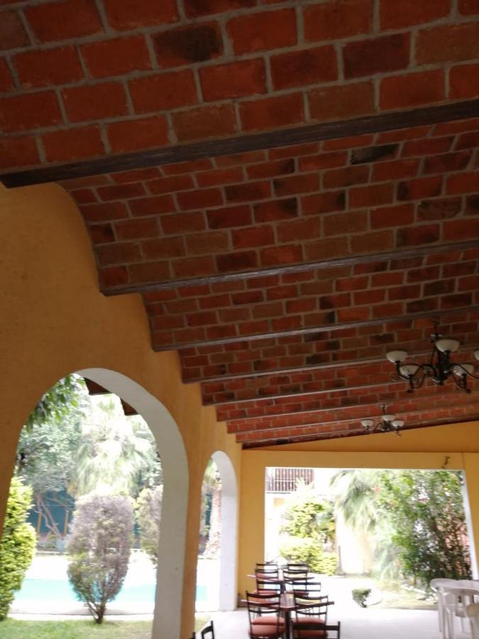 Hotel Quinta Del Descanso Cuautla  Buitenkant foto